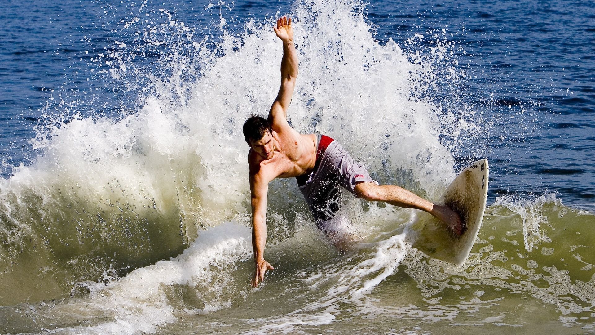 下载乐鱼体育APP-三大问题：失误篮板防守，火箭爆冷不敌马刺，五连胜遭终结，火箭击败篮网